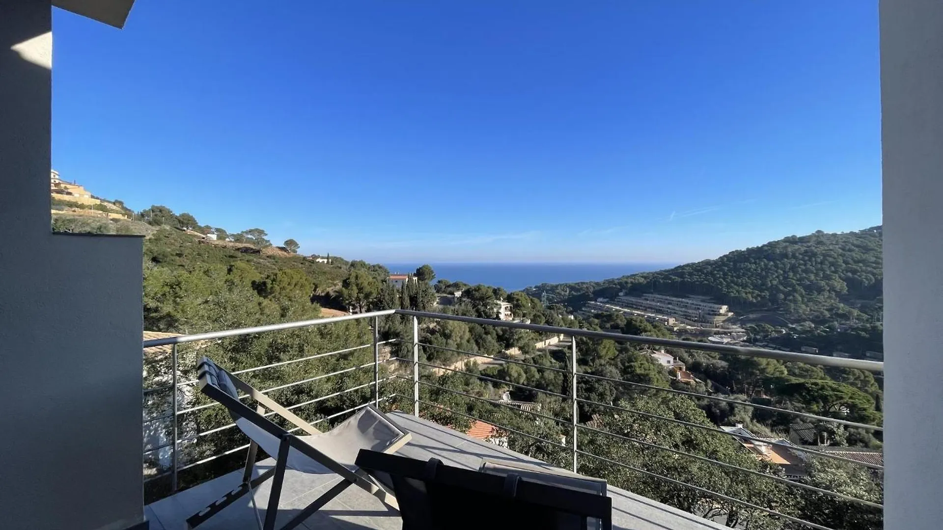 Leo Villa Begur